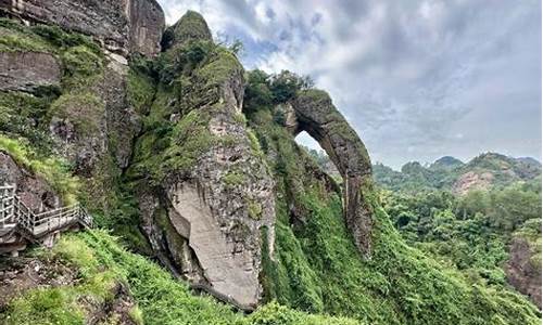 龙虎山旅游攻略自驾游二日游作文-龙虎山旅游攻略自驾游二日游